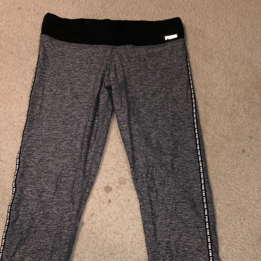 PINK Ultimate Leggings Grey-Black Design